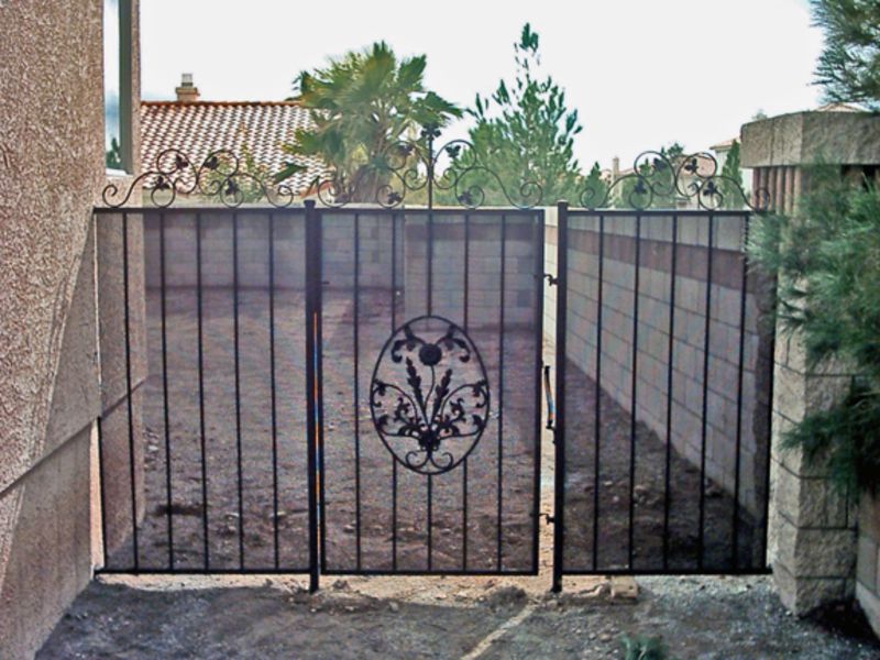 Traditional Fencing F0124 Wrought Iron Design In Las Vegas