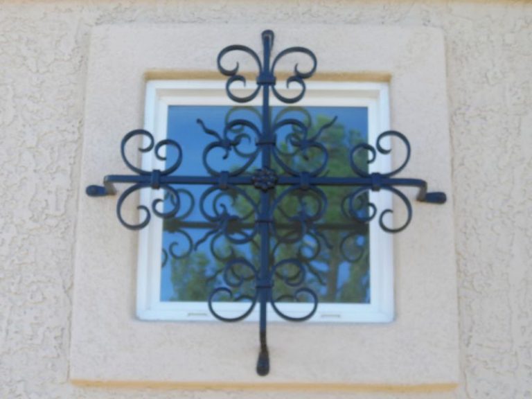Scrollwork WG0071A