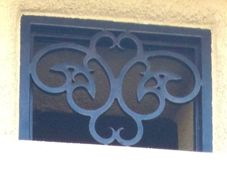 Scrollwork WG0075