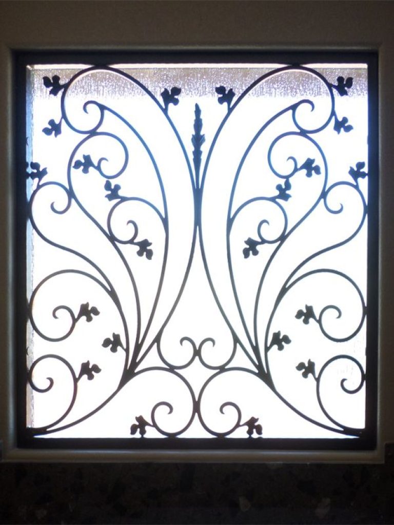 Scrollwork WG0102